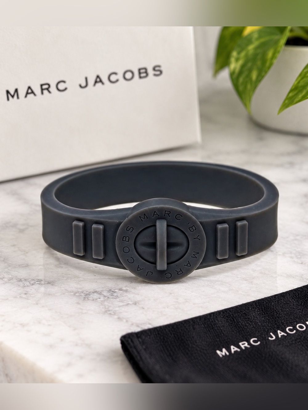 Marc Jacobs Black Silicone Logo Bracelet Rubber Cuff Wristband NWT